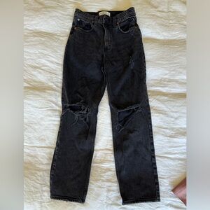 Abercrombie 90’s Straight Ultra High Rise | ripped black